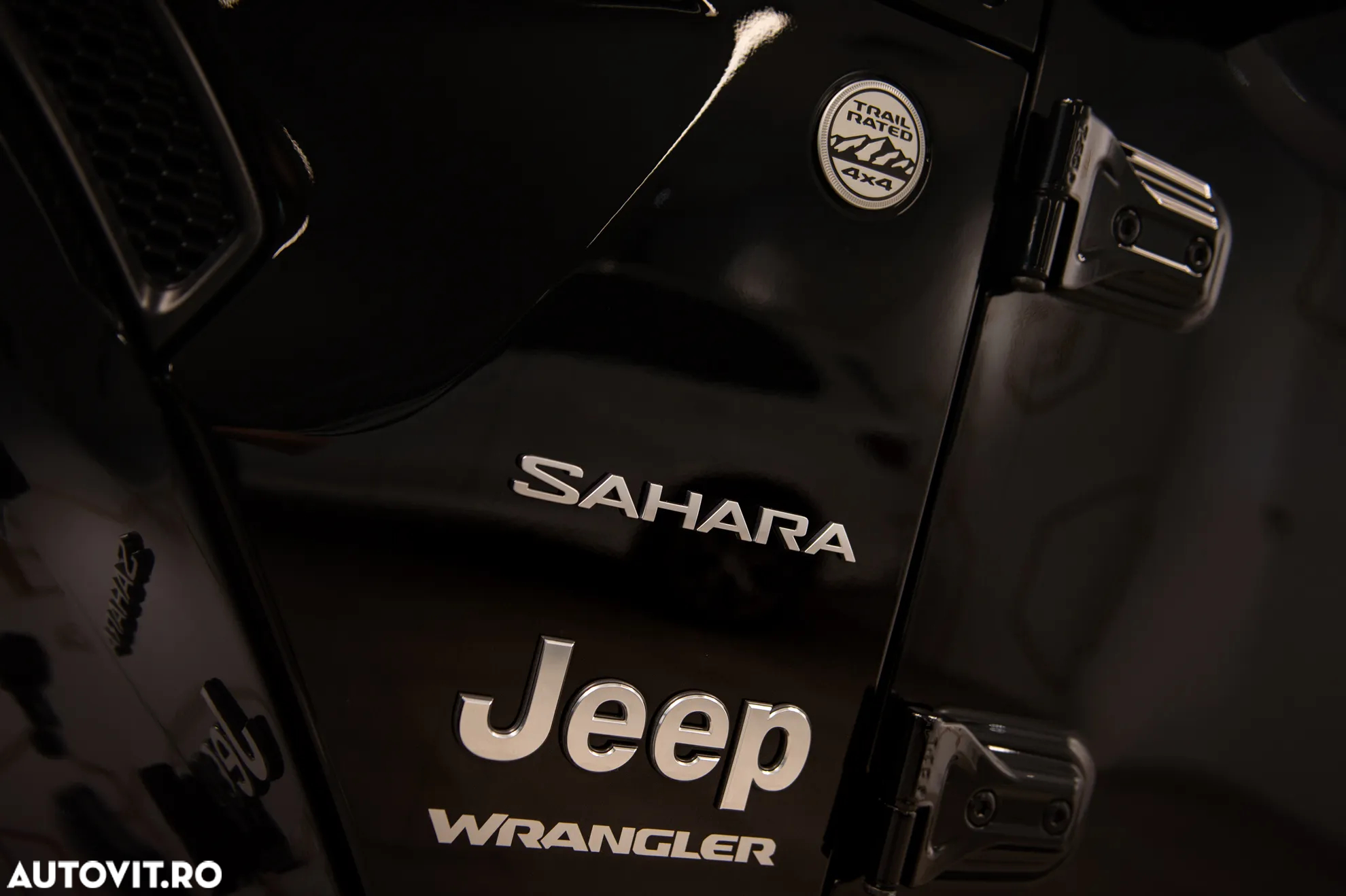 Jeep Wrangler Unlimited 2.0 AT8 4WD Sahara - 12