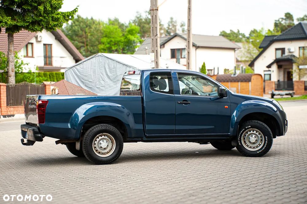 Isuzu D-Max 2.5 SC L - 33