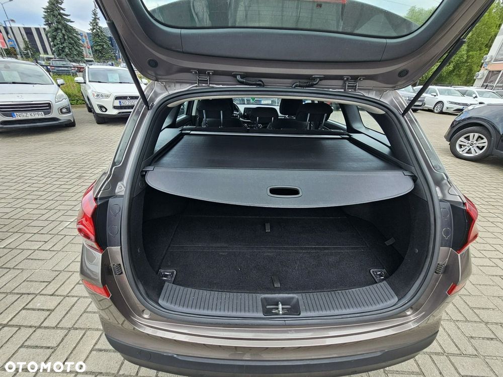 Hyundai i30 1.5 DPI Modern - 24