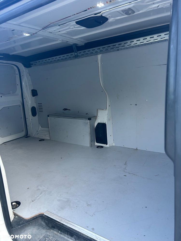Opel Vivaro Long Lift L2h1 - 11