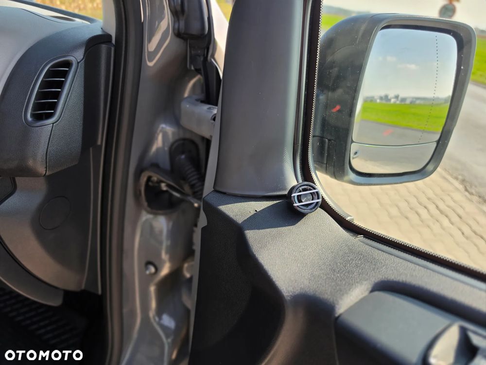Renault Trafic - 24