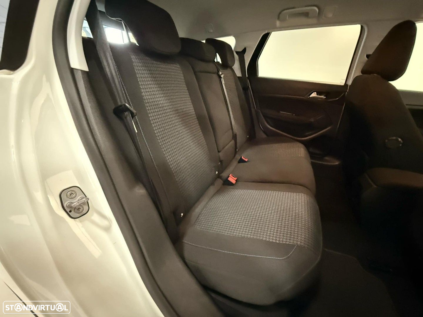 Peugeot 308 SW 1.5 BlueHDi Style - 23