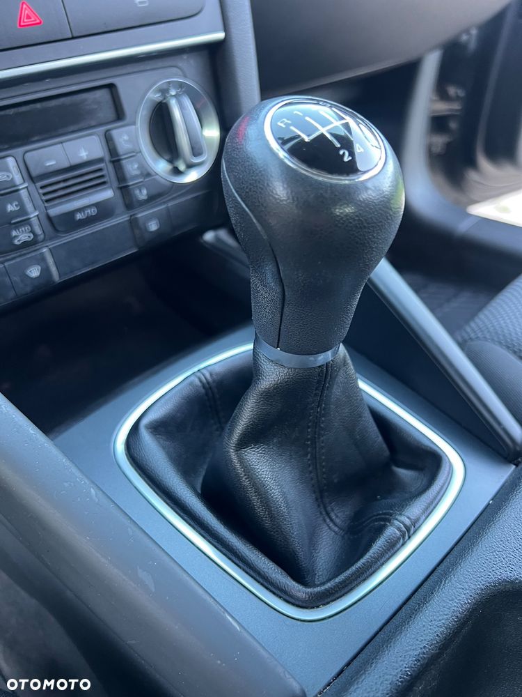 Audi A3 1.4 TFSI Ambiente - 33