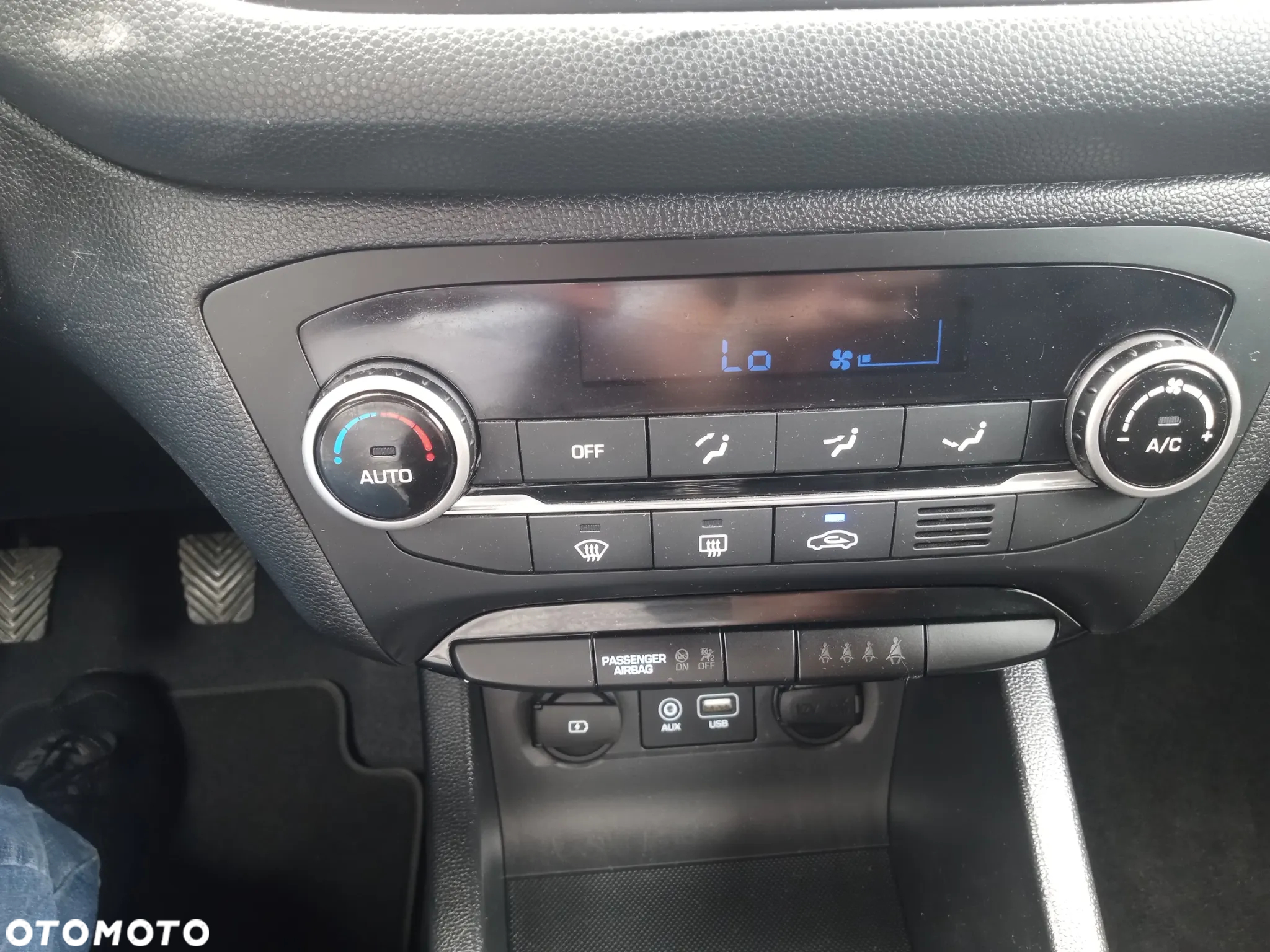 Hyundai i20 - 21