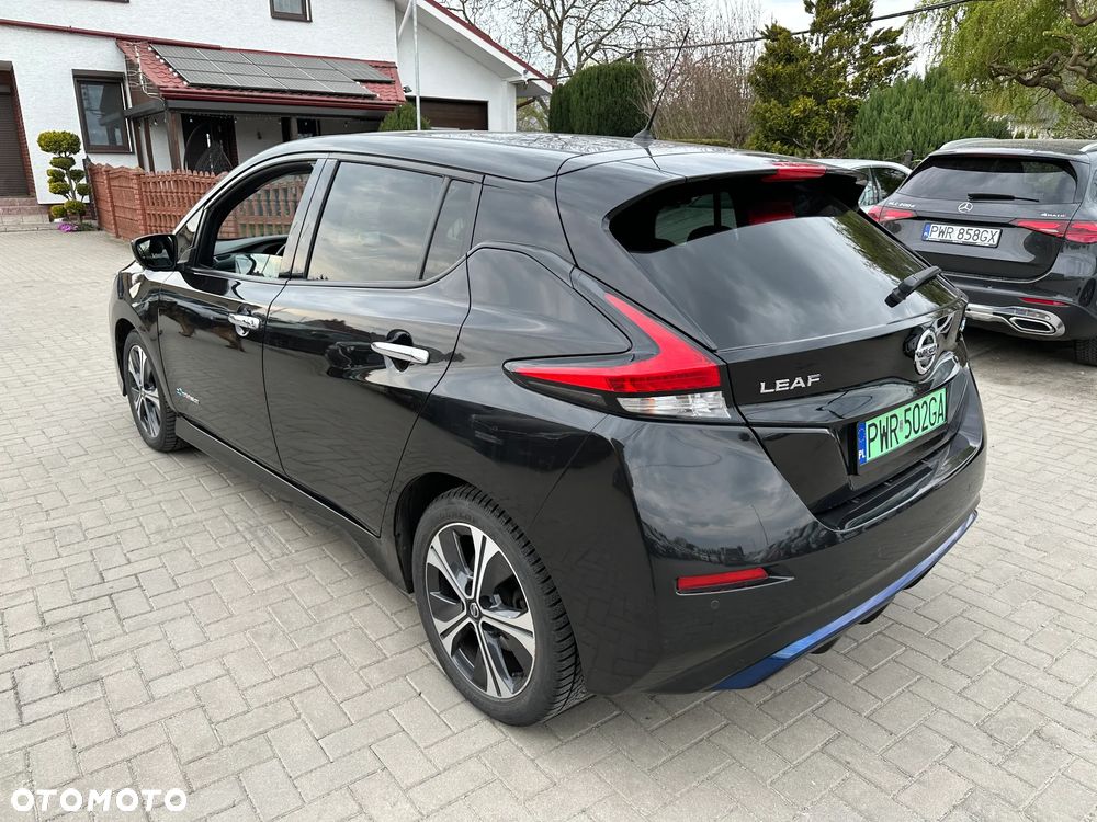 Nissan Leaf - 4