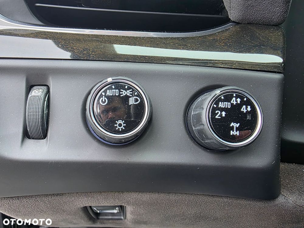 Cadillac Escalade 6.2 V8 ESV Platinum - 21
