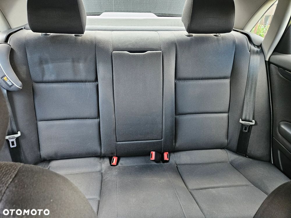 Audi A4 Limousine - 14