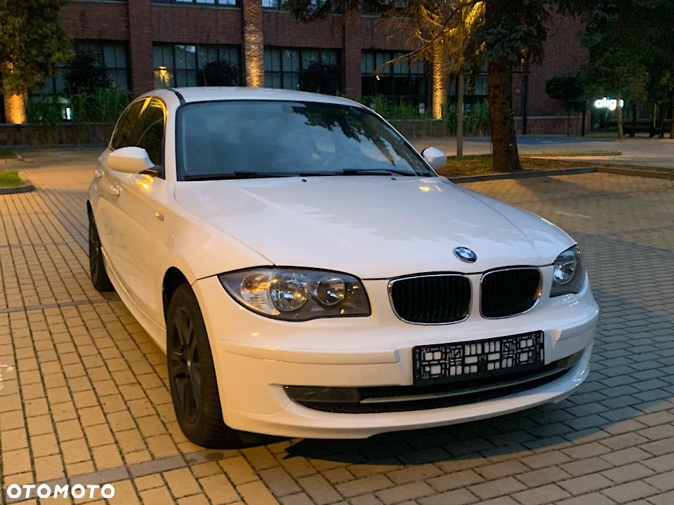 BMW Seria 1 - 25