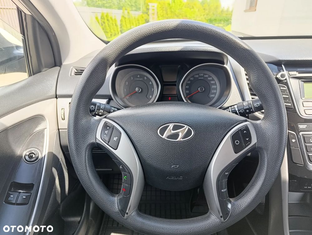 Hyundai i30 1.4 Comfort - 14