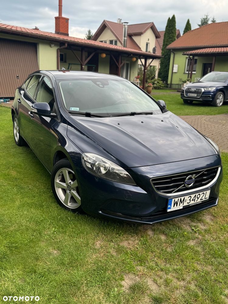 Volvo V40 D2 Momentum - 3