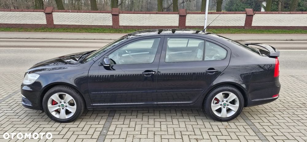 Skoda Octavia 2.0 TDI DPF DSG RS - 3