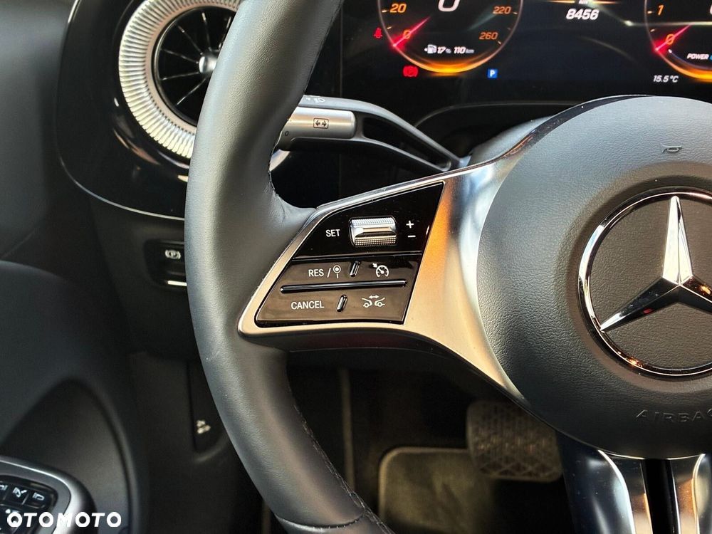 Mercedes-Benz CLA - 11