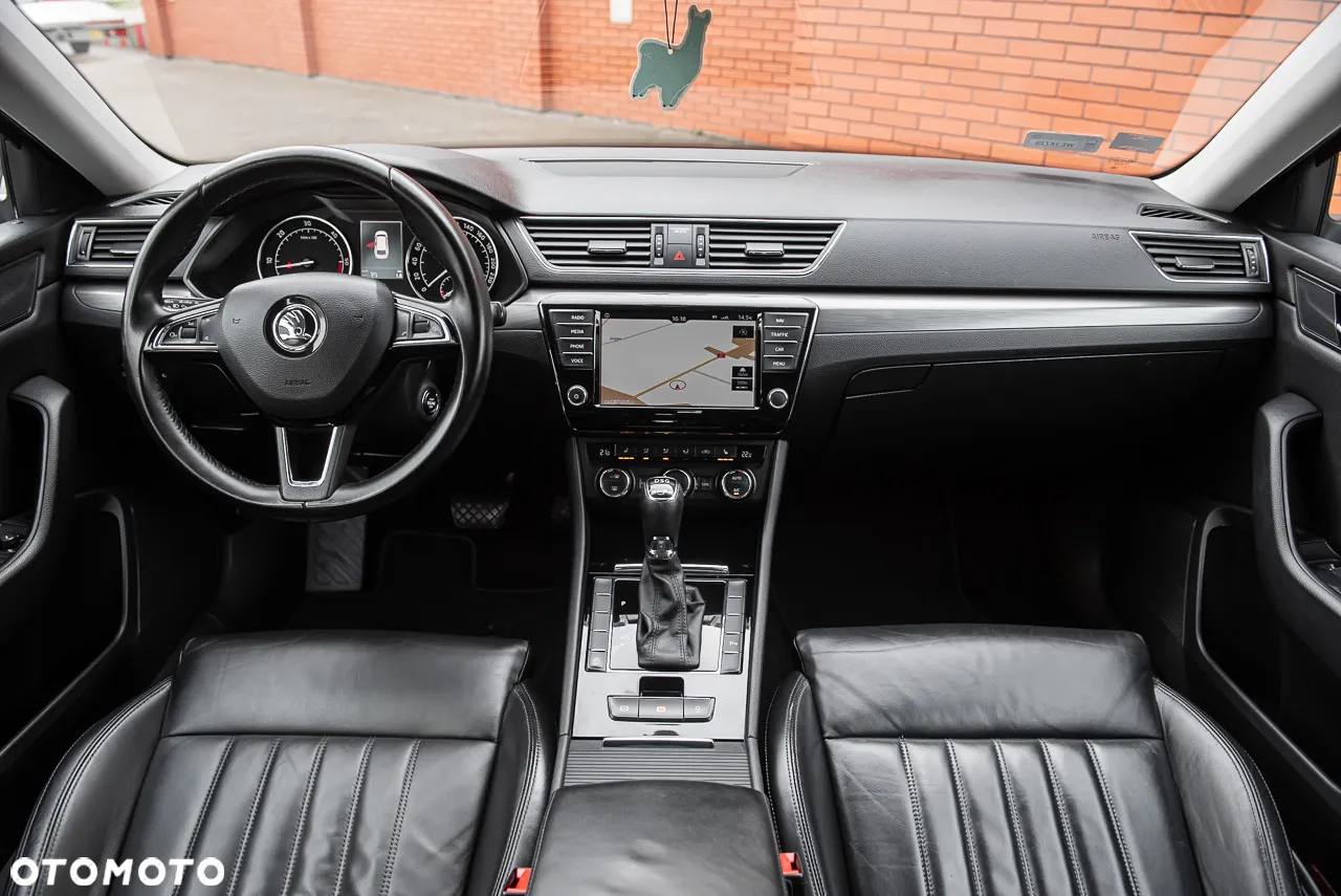 Skoda Superb 2.0 TDI DSG L&K - 26