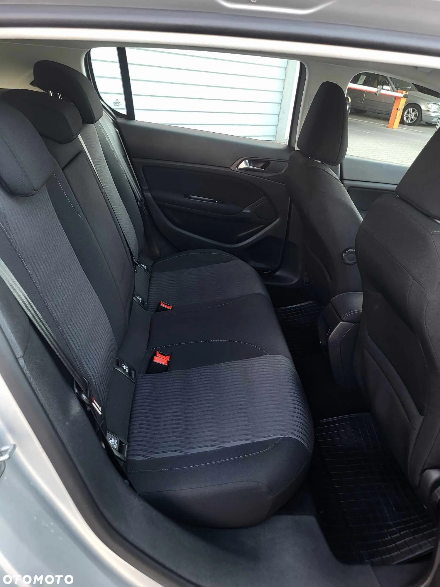 Peugeot 308 1.6 THP Active - 9