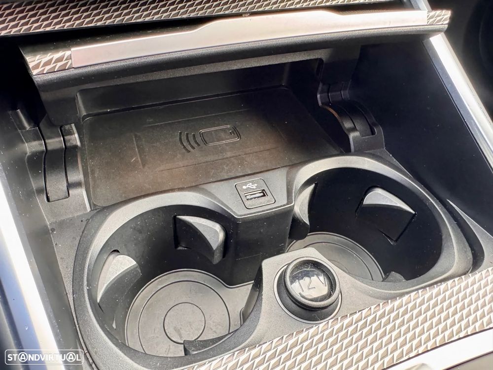 BMW 330 e Pack M Auto - 32