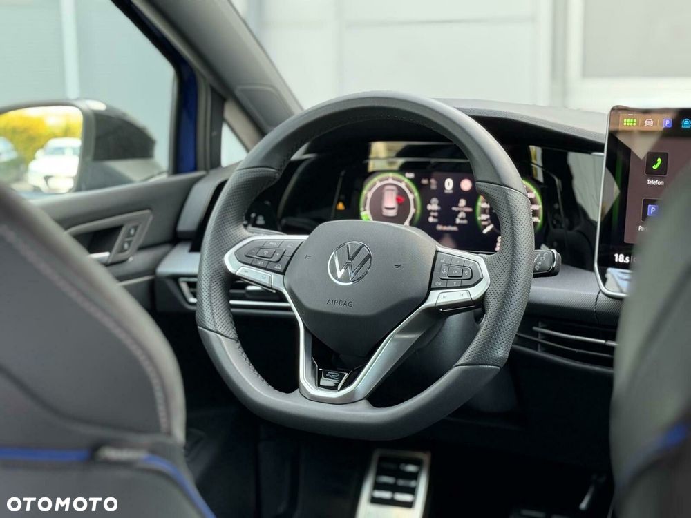 Volkswagen Golf - 15