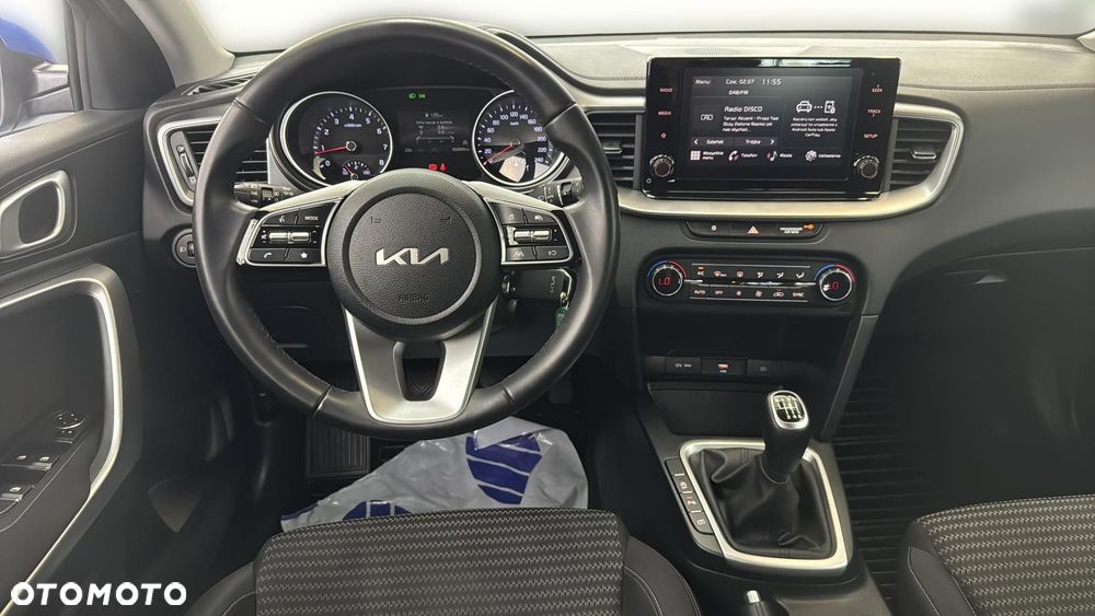 Kia Ceed 1.5 T-GDI M - 13