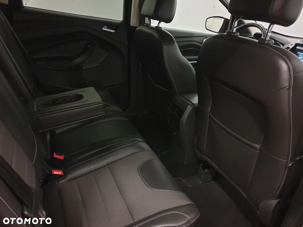 Ford Kuga - 23
