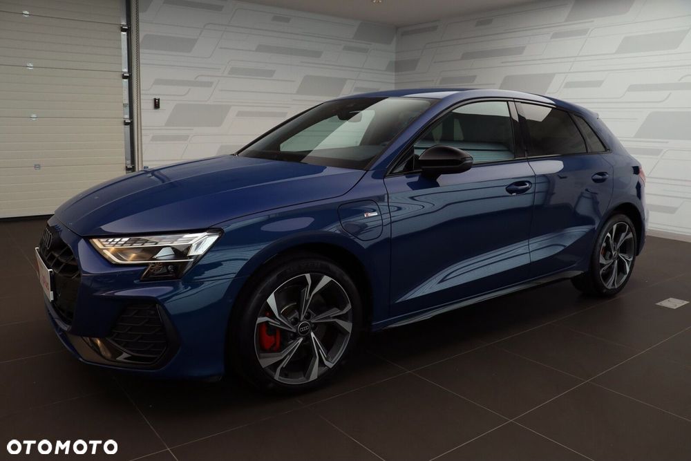 Audi A3 Sportback - 2