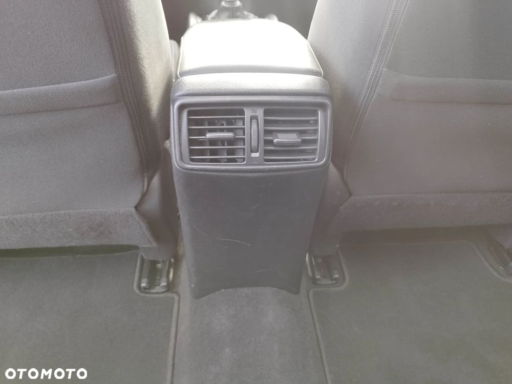 Nissan X-Trail 1.6 DIG-T N-Vision 2WD - 28