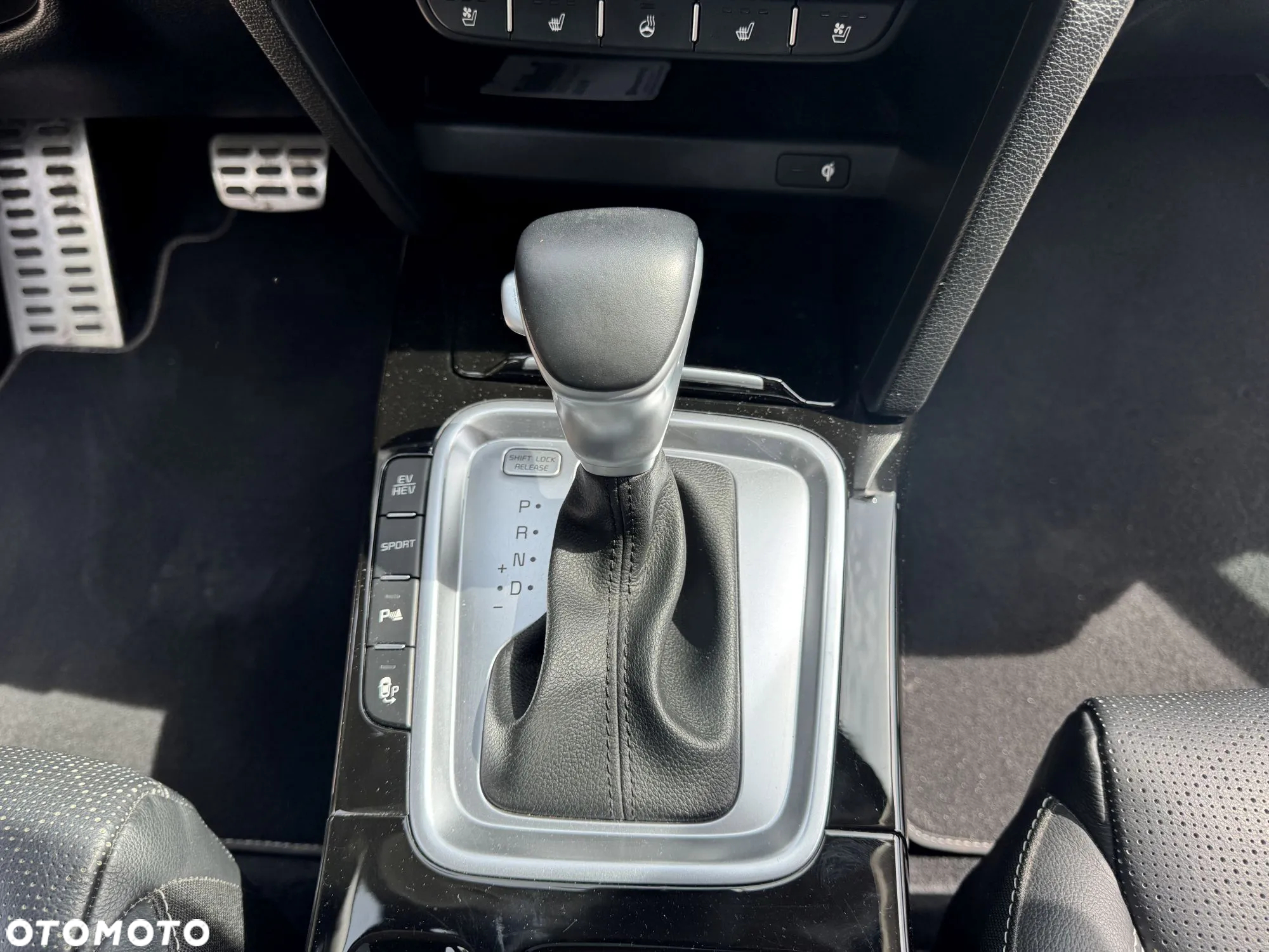 Kia Ceed SW 1.6 GDI DCT OPF Plug-in-Hybrid Platinum Edition - 26