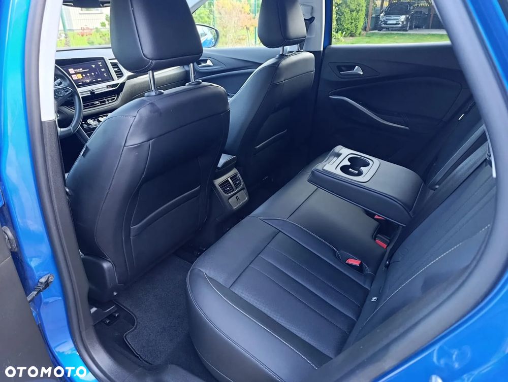 Opel Grandland 1.6 T PHEV Business Elegance - 33