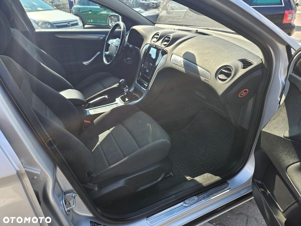 Ford Mondeo 2.0 TDCi Titanium - 15