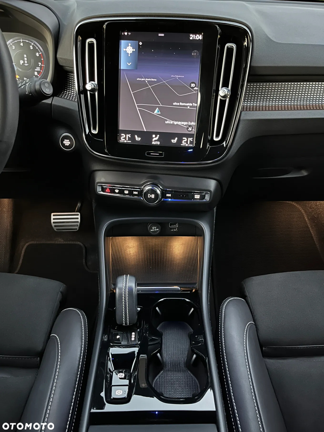 Volvo XC 40 T3 R-Design - 35