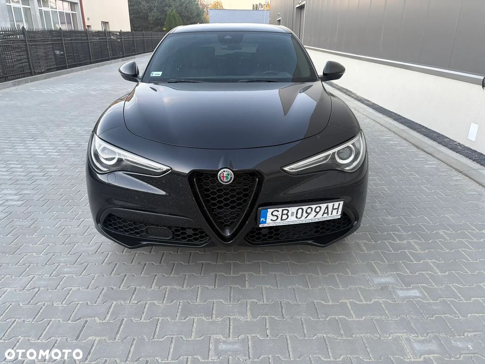 Alfa Romeo Stelvio - 5
