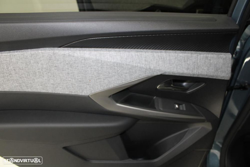 Peugeot E-5008 73 kWh Allure - 13