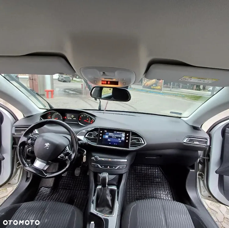 Peugeot 308 - 3