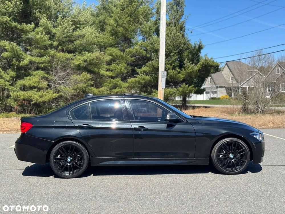 BMW Seria 3 330i xDrive - 6