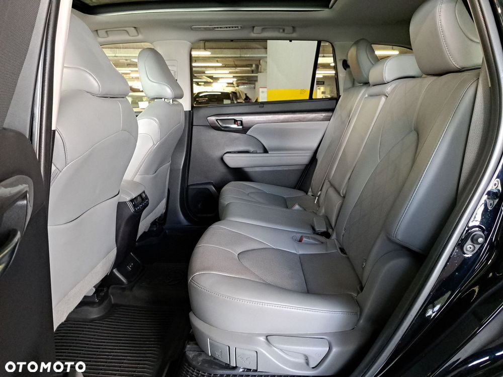 Toyota Highlander - 14