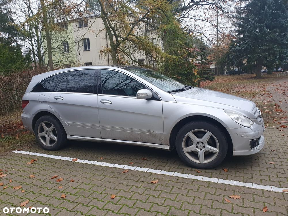 Mercedes-Benz GLB - 2