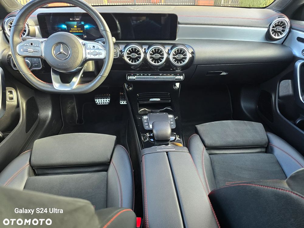Mercedes-Benz CLA 200 7G-DCT AMG Line Advanced Plus - 22