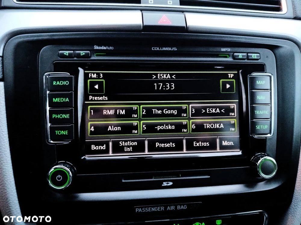Skoda Superb 2.0 TDI DSG Exclusive - 32