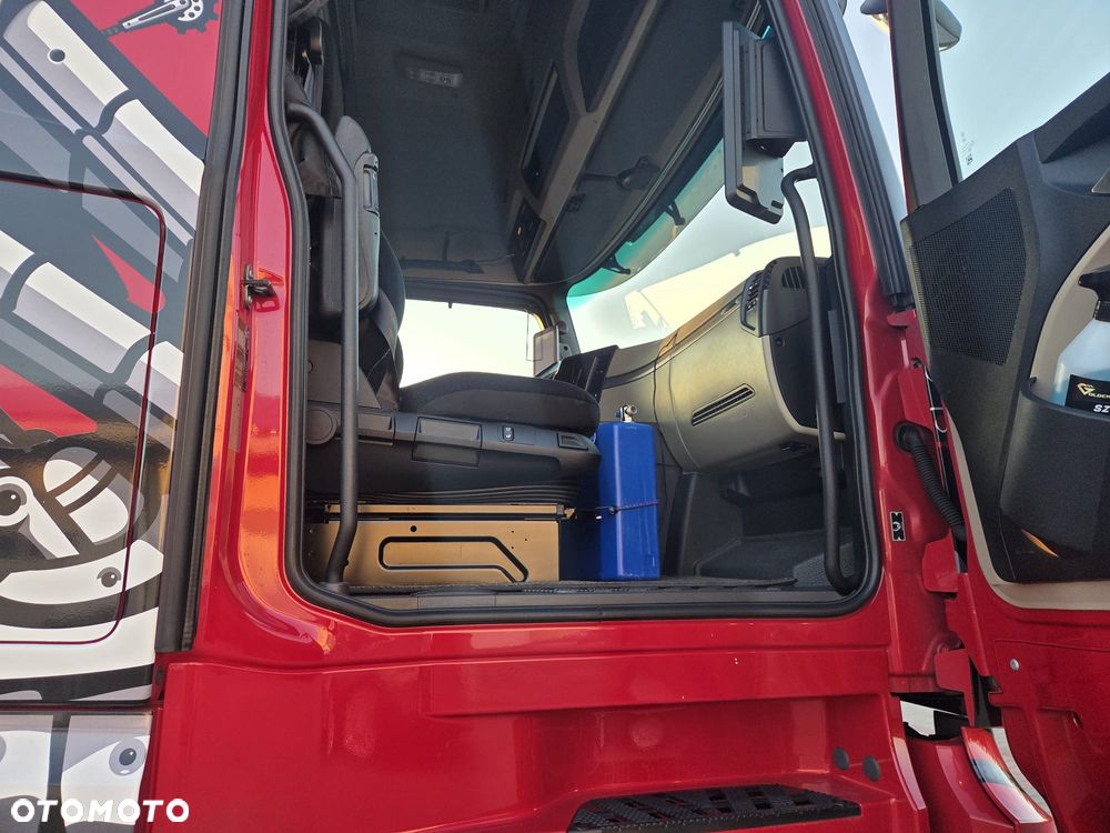 Mercedes-Benz ACTROS 1848 - 8