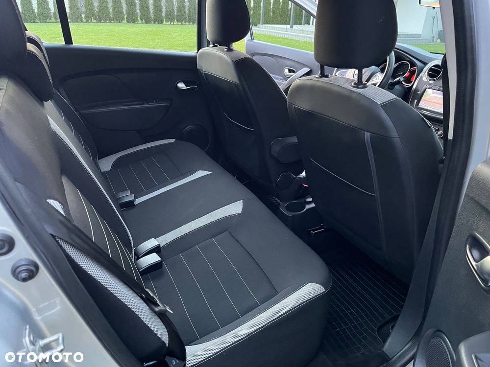 Dacia Sandero TCe 90 Laureate - 14