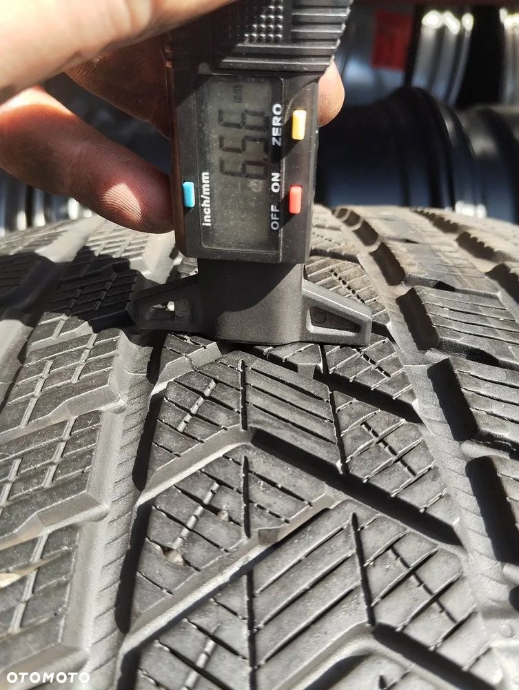 275 40 20 Pirelli Scorpion Winter 4szt Zima 106 V - 3