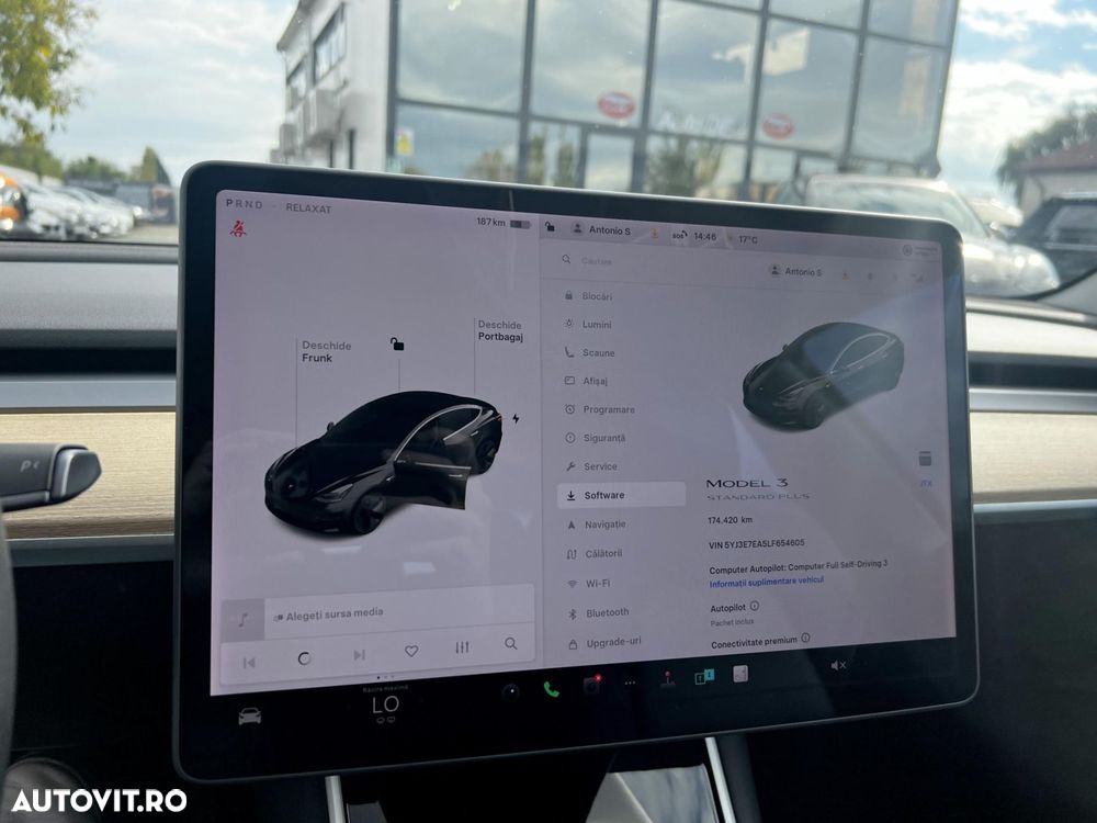 Tesla Model 3 - 10