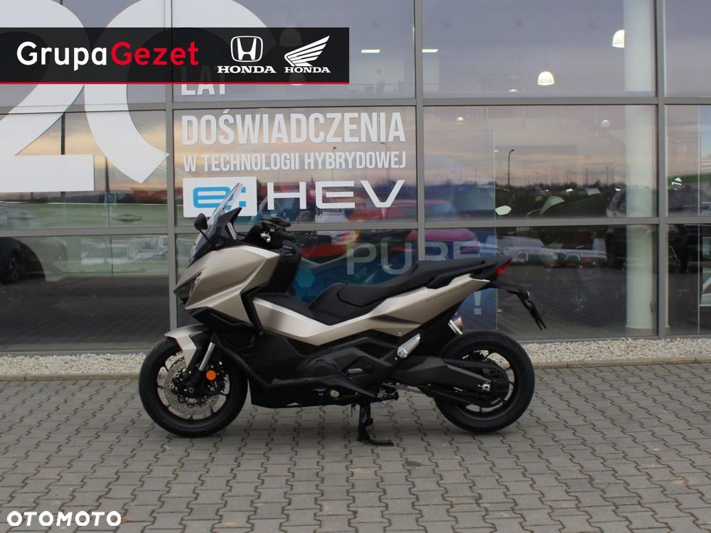 Honda NSS - 2