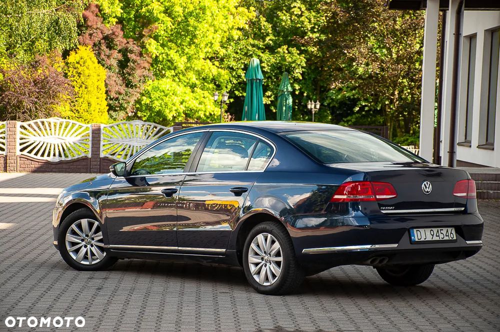 Volkswagen Passat 2.0 TDI Comfortline - 15