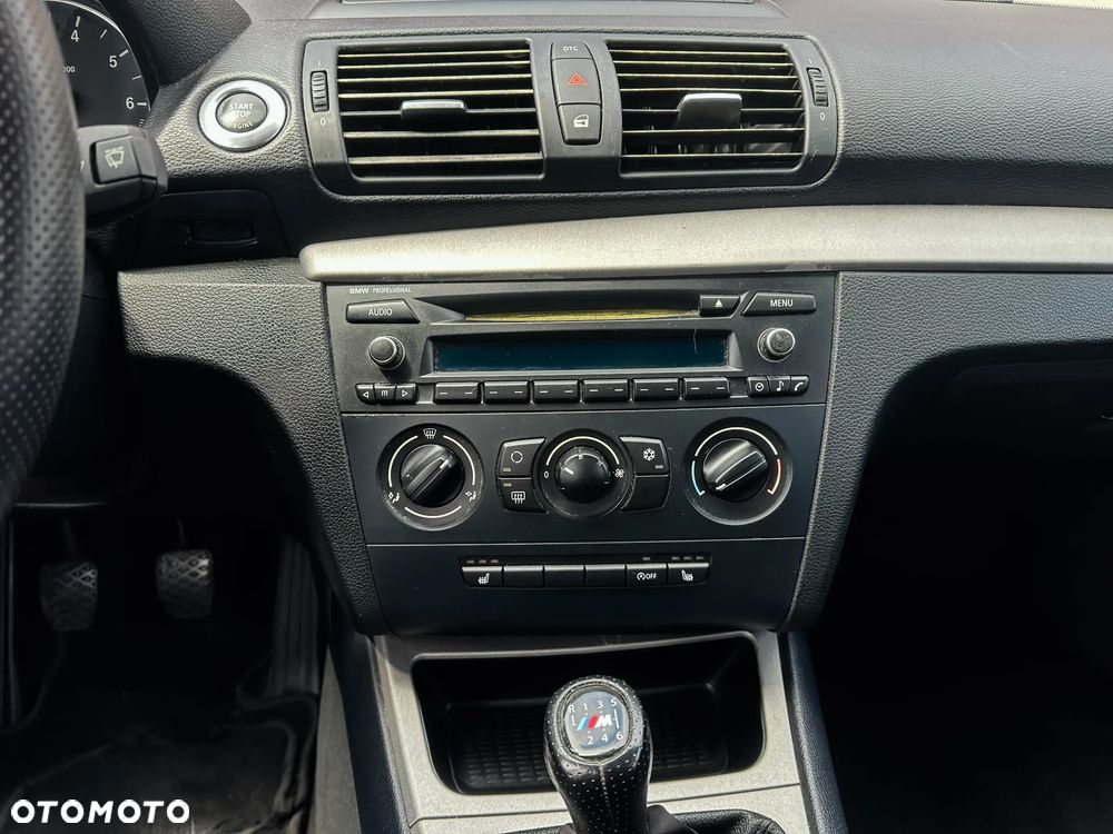 BMW Seria 1 116i - 34