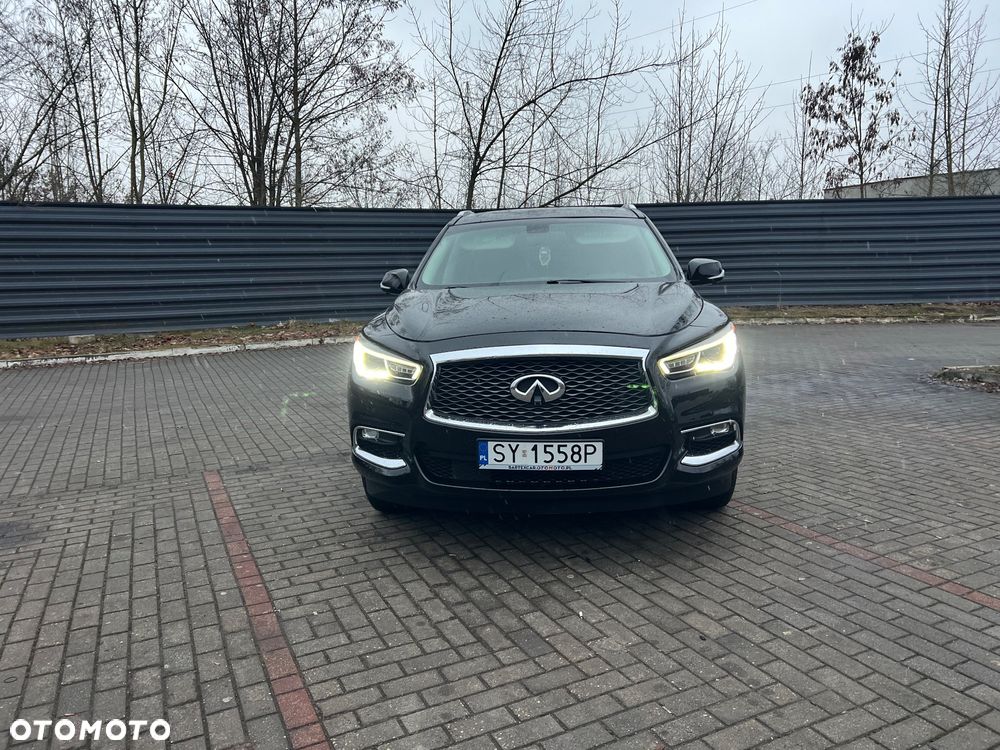 Infiniti Q60 - 2