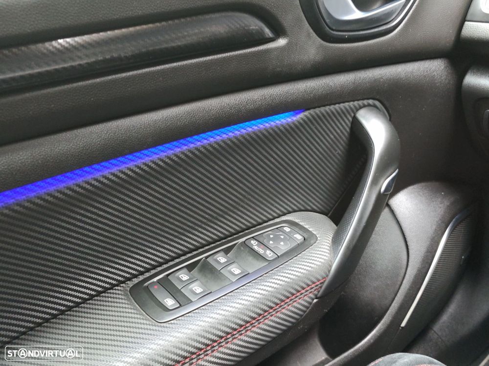 Renault Mégane 1.8 TCe R.S. EDC - 32