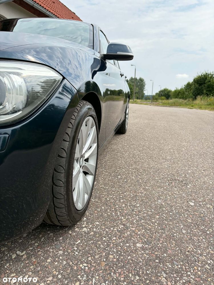 BMW Seria 1 116i - 5