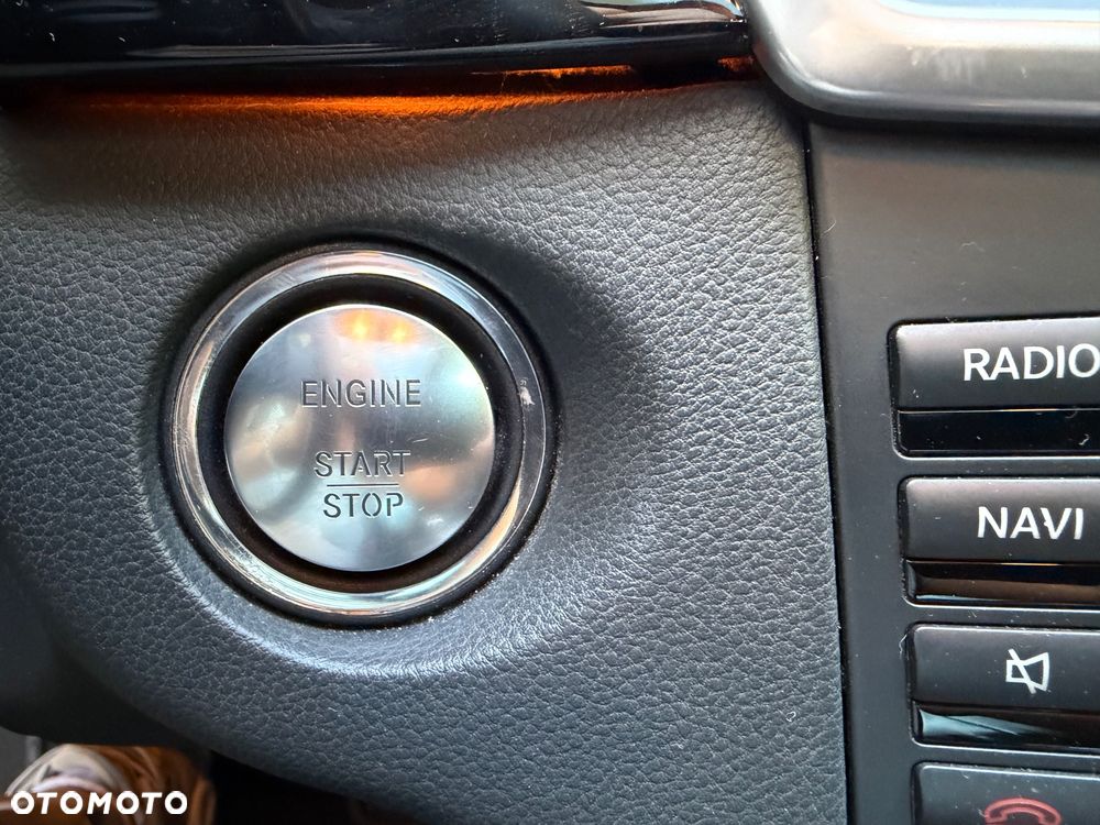 Mercedes-Benz Klasa E 350 CDI 4-Matic BlueEff Avantgarde - 24