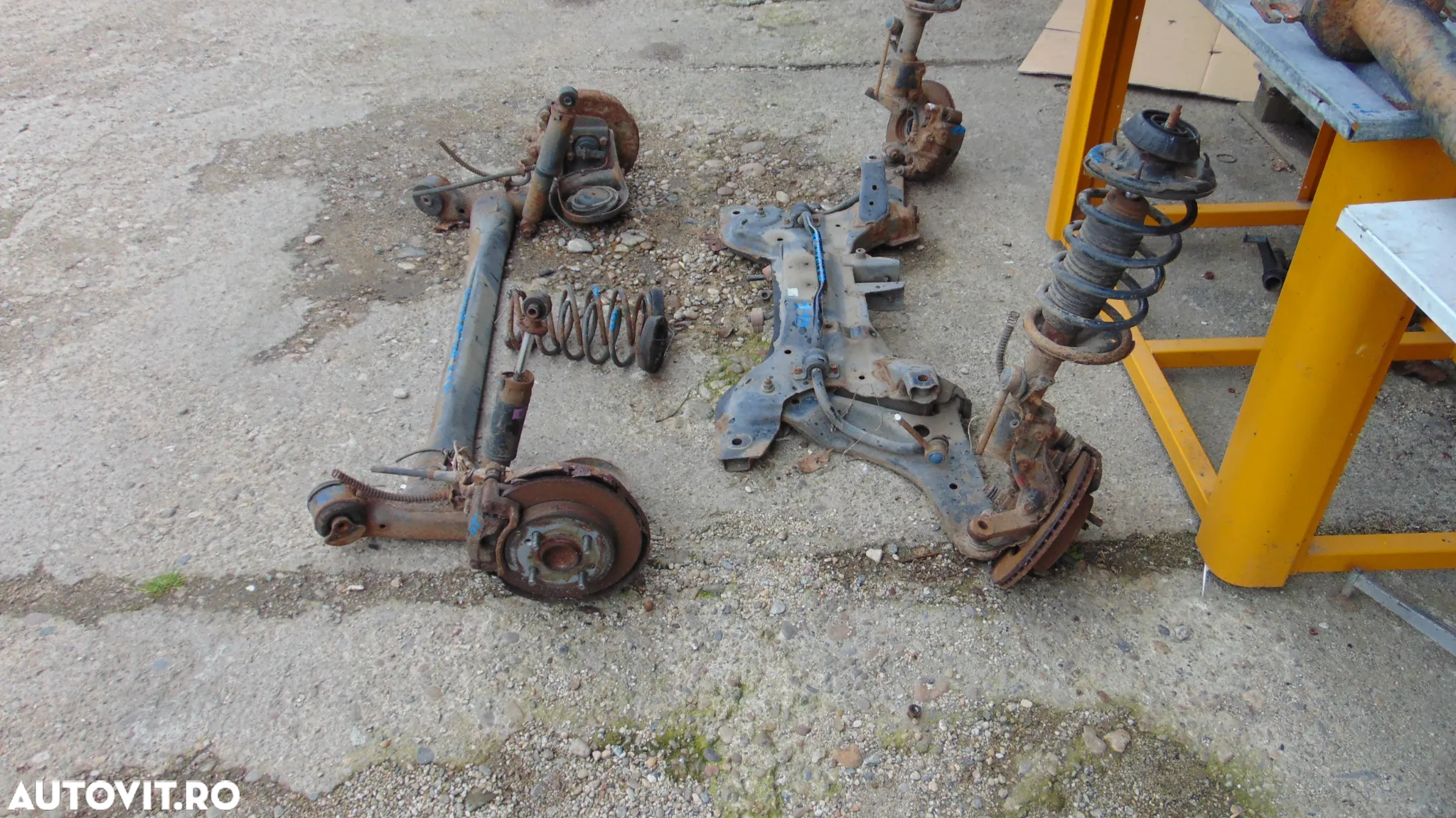 Punte spate,jug fata,fuzete,telescoape cu arcuri fata Hyundai i10,1.1 benzina, An 2007-2010 - 6