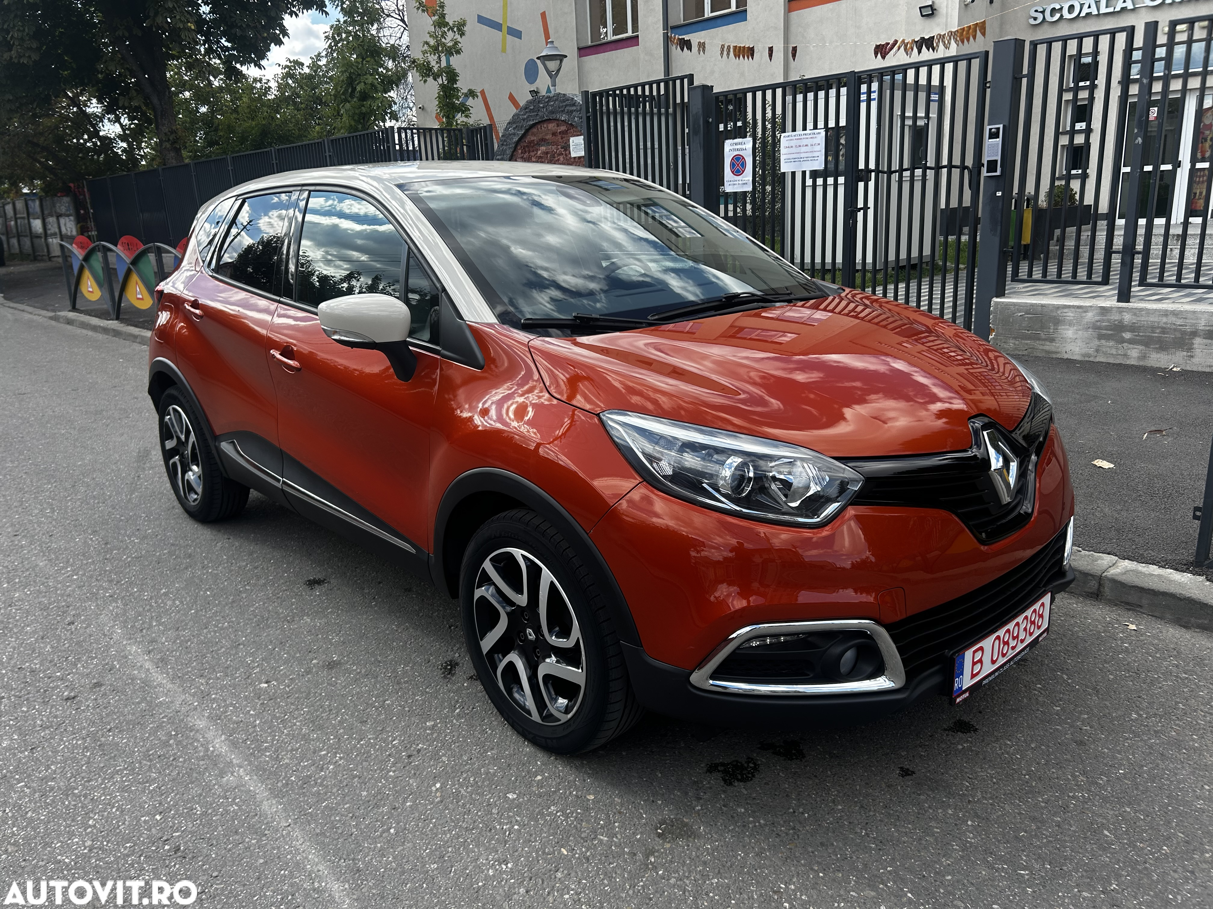 Renault Captur TCe Turbo Stop/Start Expression - 2
