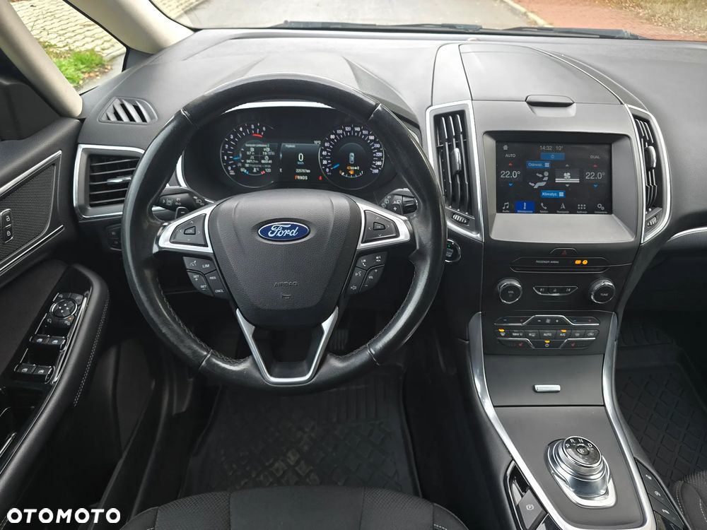 Ford S-Max - 18